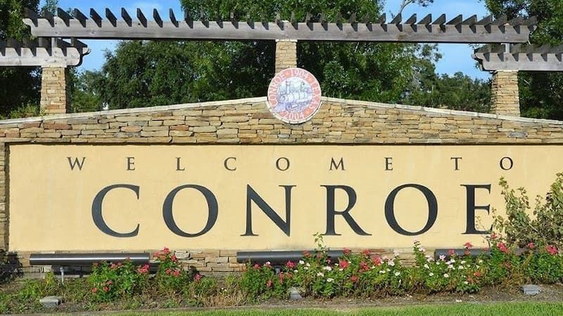 🏛 𝗖𝗼𝗻𝘁𝗿𝗼𝘃𝗲𝗿𝘀𝘆 𝗶𝗻 𝗖𝗼𝗻𝗿𝗼𝗲: 𝗖𝗶𝘁𝘆 𝗟𝗲𝗮𝗱𝗲𝗿𝘀𝗵𝗶𝗽 𝗦𝗮𝗹𝗮𝗿𝗶𝗲𝘀 𝗦𝗽𝗮𝗿𝗸 𝗣𝘂𝗯𝗹𝗶𝗰 𝗕𝗮𝗰𝗸𝗹𝗮𝘀𝗵