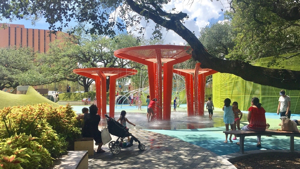 🛝 𝗟𝗲𝘃𝘆 𝗣𝗮𝗿𝗸’𝘀 𝗣𝗿𝗼𝗽𝗼𝘀𝗲𝗱 𝗘𝘅𝗽𝗮𝗻𝘀𝗶𝗼𝗻 𝗦𝗽𝗮𝗿𝗸𝘀 𝗗𝗲𝗯𝗮𝘁𝗲 𝗢𝘃𝗲𝗿 𝗘𝗾𝘂𝗶𝘁𝘆 𝗶𝗻 𝗛𝗼𝘂𝘀𝘁𝗼𝗻’𝘀 𝗣𝗮𝗿𝗸 𝗦𝘆𝘀𝘁𝗲𝗺 